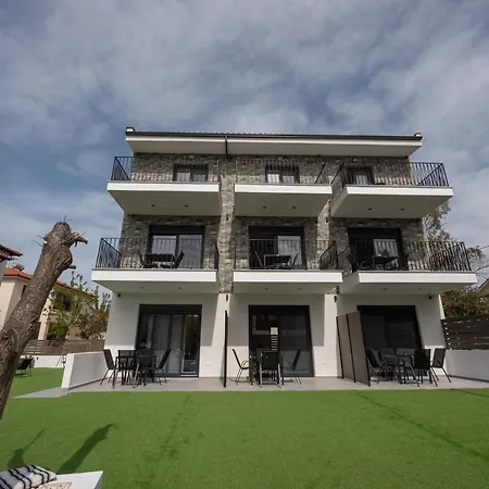 Alios Gaia - Seaside アパートホテル